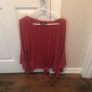 Adorable nwot boutique bell sleeve tie up top